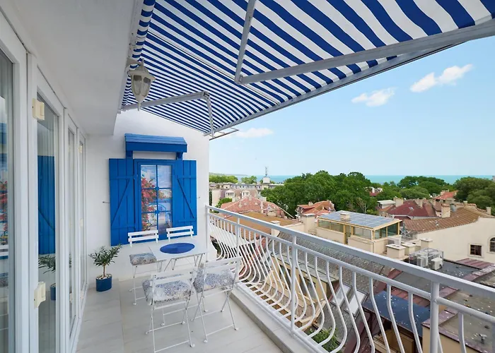 Sirena Seaview - Free Parking