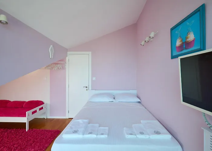 Апартамент Sirena Seaview - Free Parking Варна