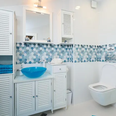 Sirena Seaview - Free Parking Апартаменты *