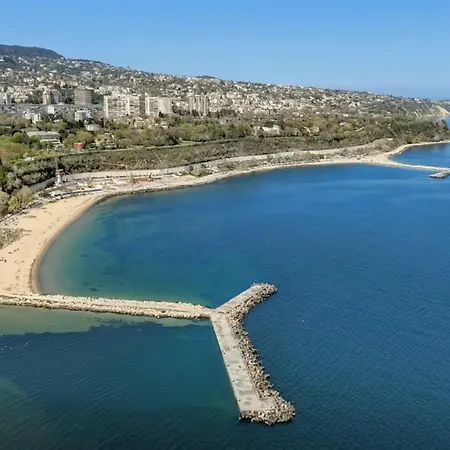 Sirena Seaview - Free Parking Apartmán *